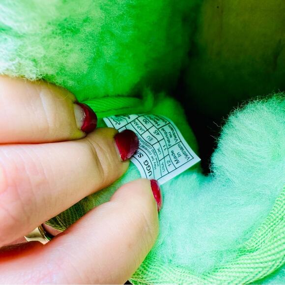 NEW UGG Suede Fur Neumal Boot Lace Up Chukka Ankle Booties Parakeet Green 13 - Picture 10 of 16